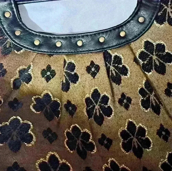 Apt. 9 vintage style Black and Gold Floral Clutch - Picture 5 of 7